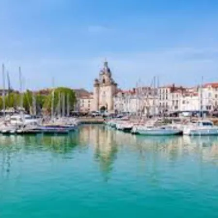 Apartment Bright Of 46 M2 Located In La Rochelle (Charente-Maritime)
